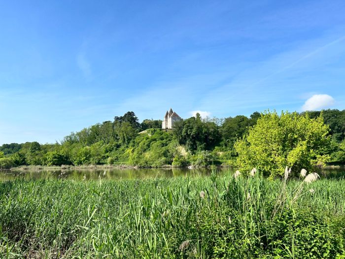 Connoisseur tour Bordeaux wine castles