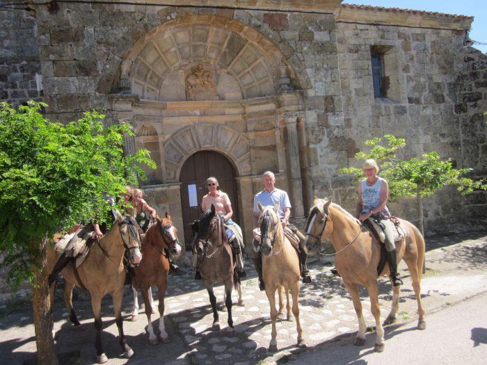 Lebaniego pilgrimage ride in the green north of Galicia